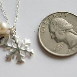 SNOWFLAKE necklace,leaf initial,Wir..