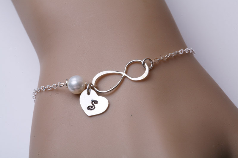 Infinity and heart bracelet,heart initial bracelet,infinity bracelet,bridesmaid gifts,sisterhood,customize birthstone,wedding