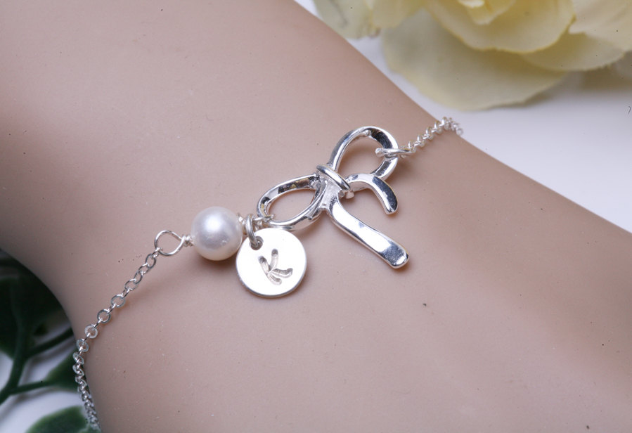 Sterling Silver Bow Bracelet,personalized Bow Bracelet,monogram Initial Bow Bracelet,bridesmaid Initial,friendship,sisterhood