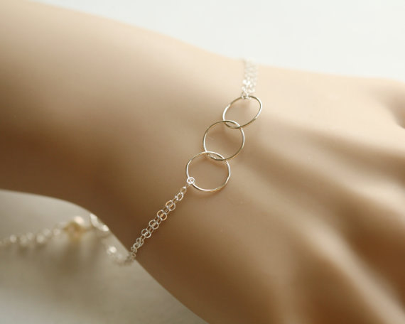 Circle Bracelet,three Circles,eternity Love Circle,karma, Friends,bridesmaid Gifts,wire Wrapped Pearl,family,birthday Gift