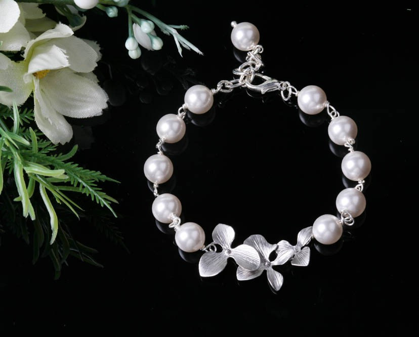 Orchid Flower Bracelet, Adjustable,swarovski Pearls,flower Girl Jewelry, Bridesmaid Gifts, Wedding Bracelet