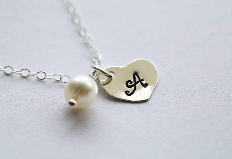 Tiny Single Initial Necklace,heart Initial Sterling Silver Necklace,wedding Jewelry,flower Girl,bridesmaid Gifts,monogram Customize Necklac
